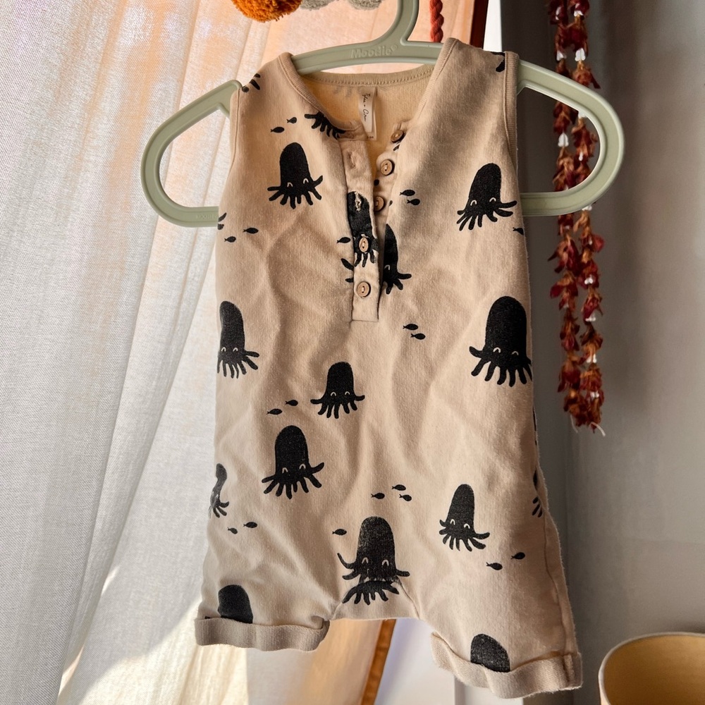 Rylee+Cru Unisex Octopus Print Baby Romper